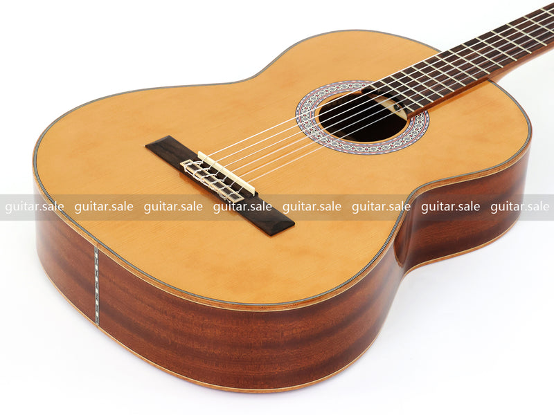 39 Inch 4/4 Full Size Standard Non-Cutaway Solid Cedar Top Classical Guitar (TY-035)