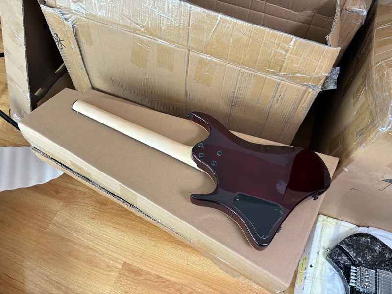 6-String Headless Electric Guitar with Burl Maple Veneer Top (YY-643)